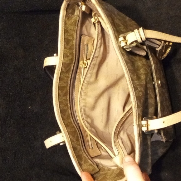 Michael Kors Jet Set Ladies Large Vanilla / Acorn Leather Tote Bag 30F6GTTT3B149 - Picture 4 of 5